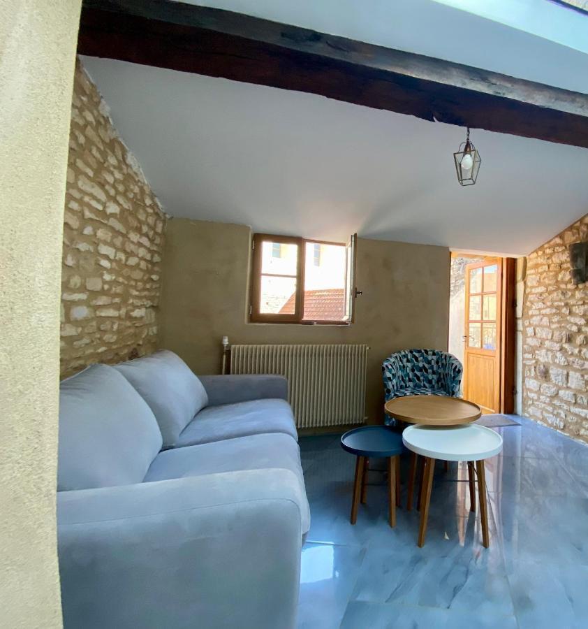 Apartamento La Mansarde De L Abbaye Cluny Exterior foto